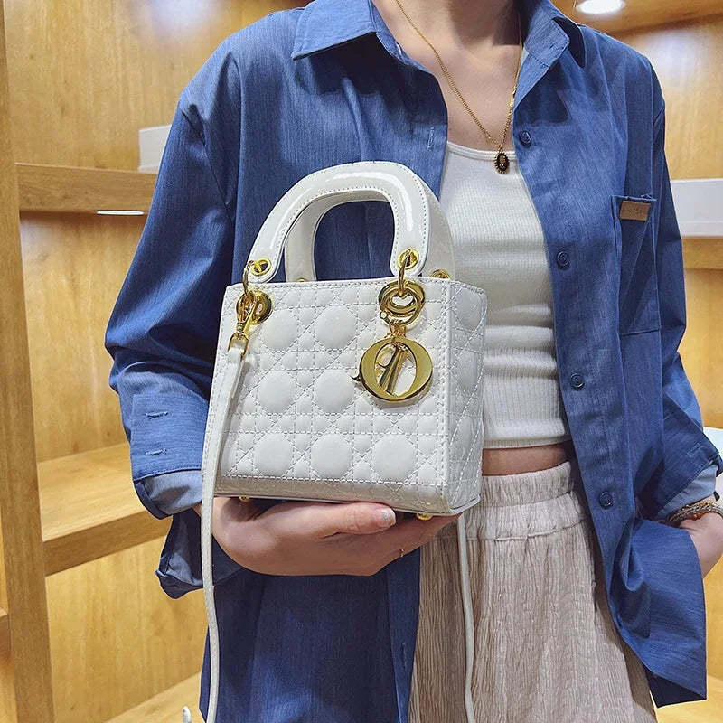 Solid-color shopping handbag 2025072906