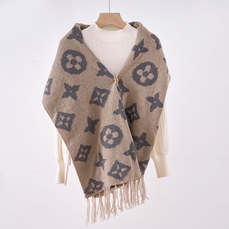 Stylish and versatile warm scarf 1025090217