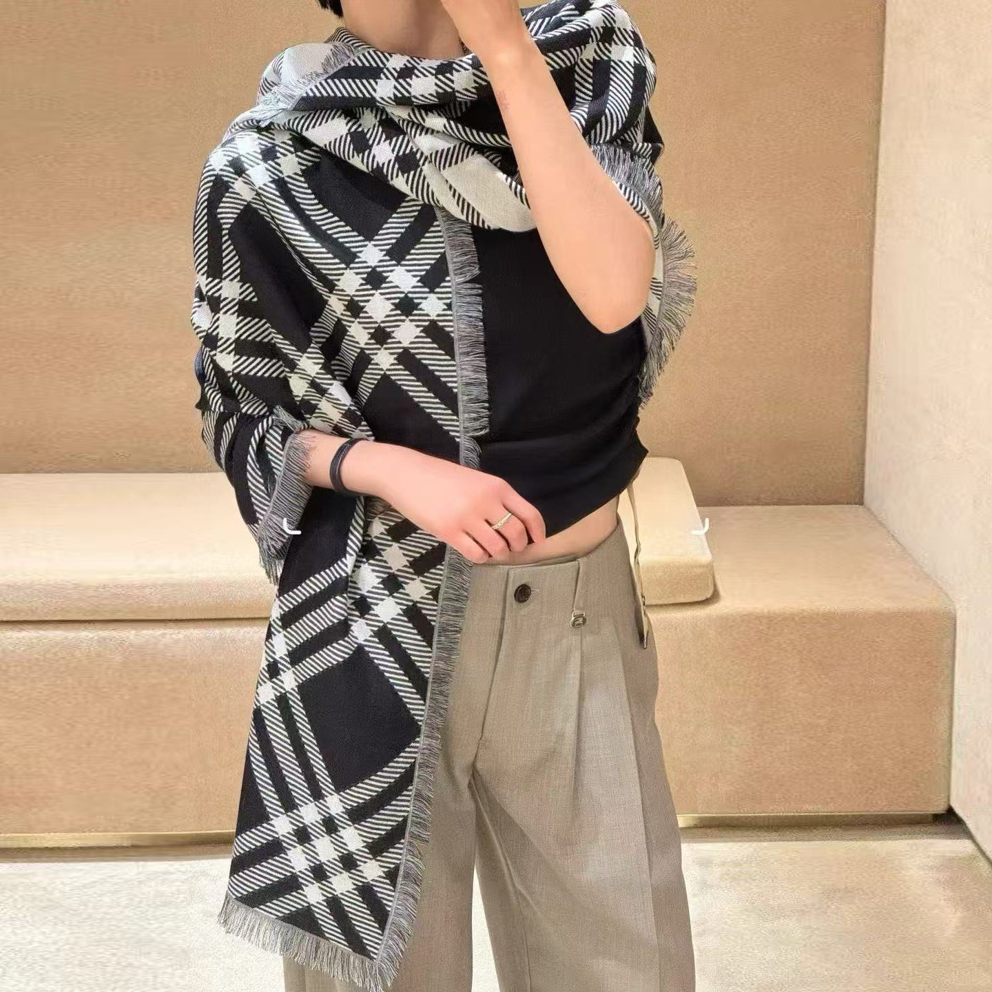 Fashion Casual Plaid Shawl 1025090806