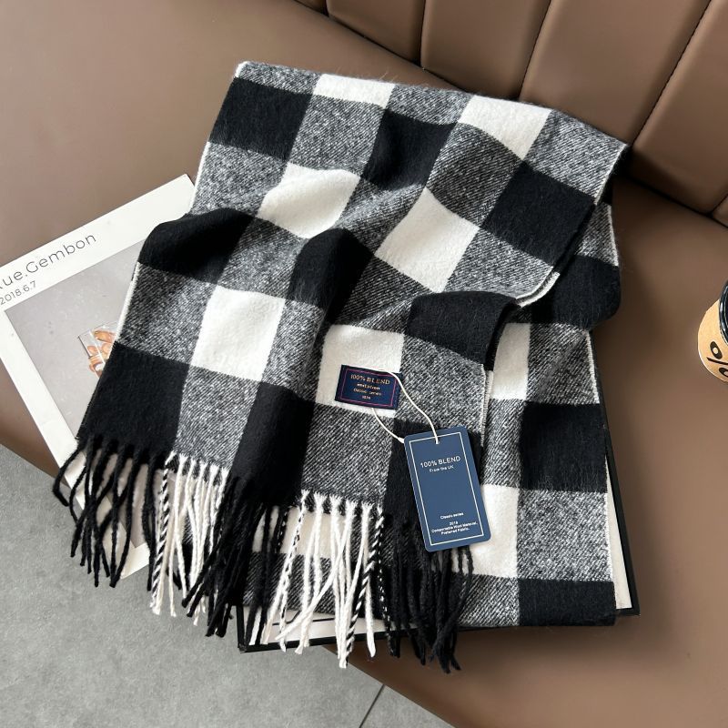 Classic checkered print high-end scarf 1025082215