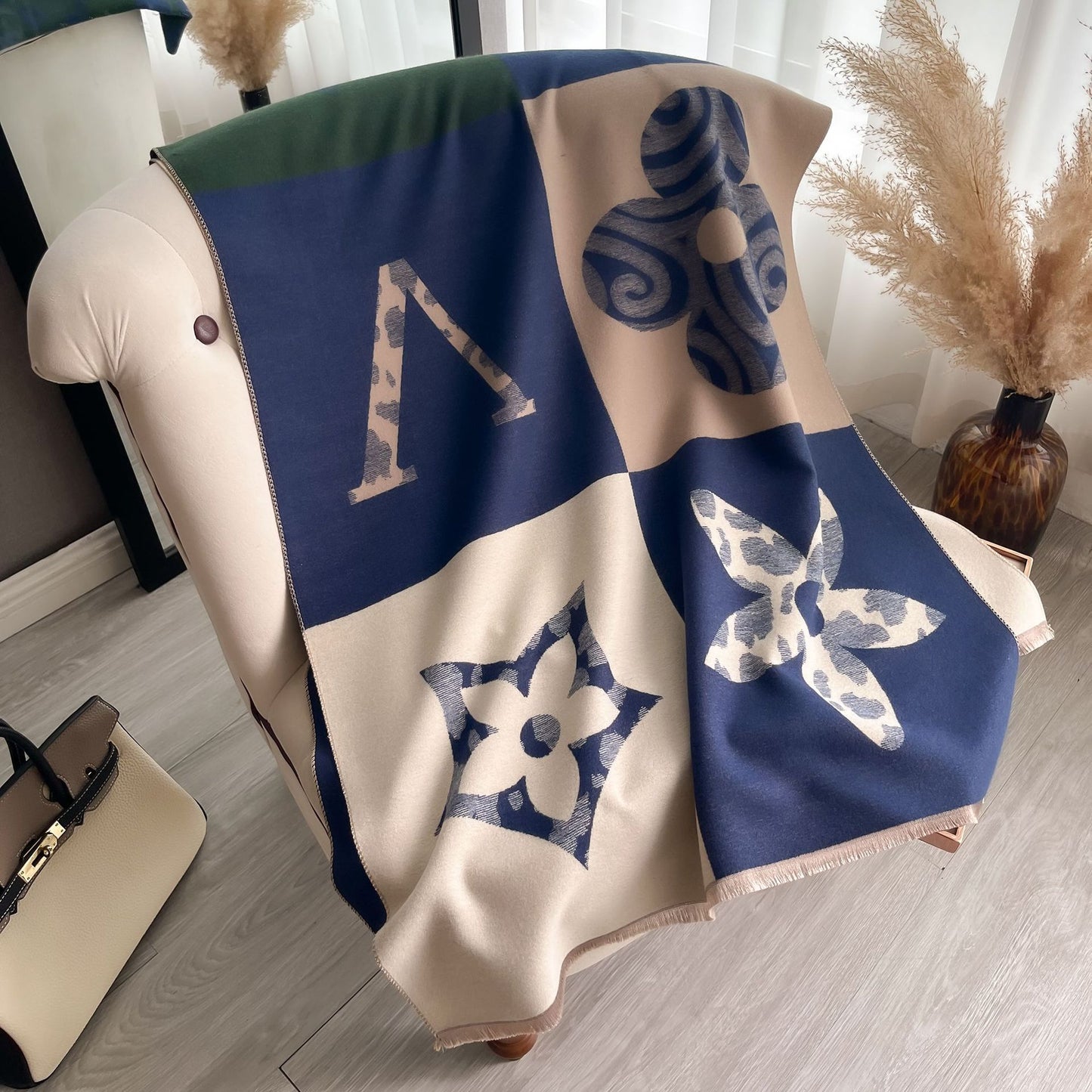 Warm scarf with short tassels and fringe shawl for women 1025082211