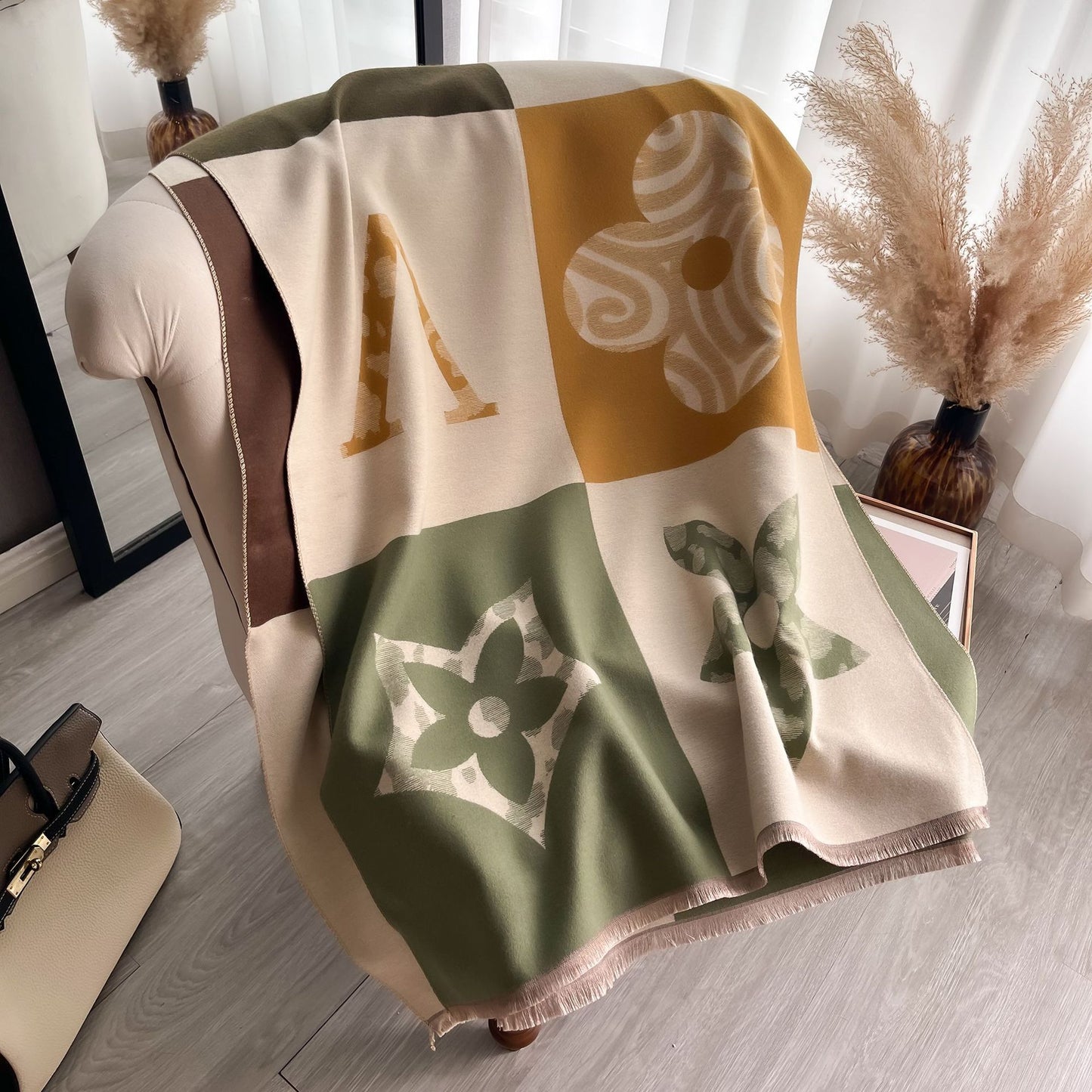 Warm scarf with short tassels and fringe shawl for women 1025082211