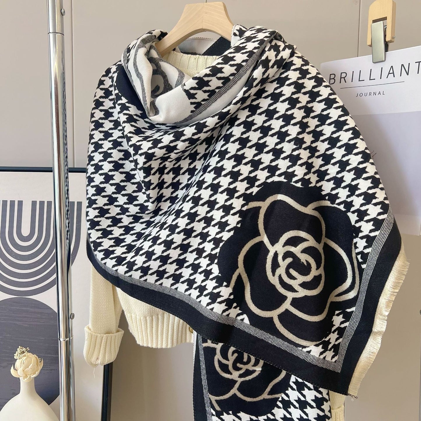 New thick jacquard scarf 1025082217