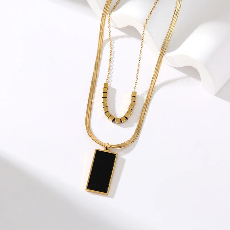 Square pendant necklace 2025081210