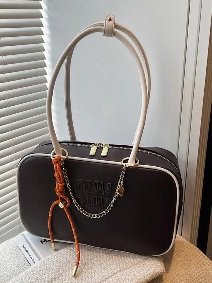A niche and light luxury single-shoulder Boston bag 2025073003