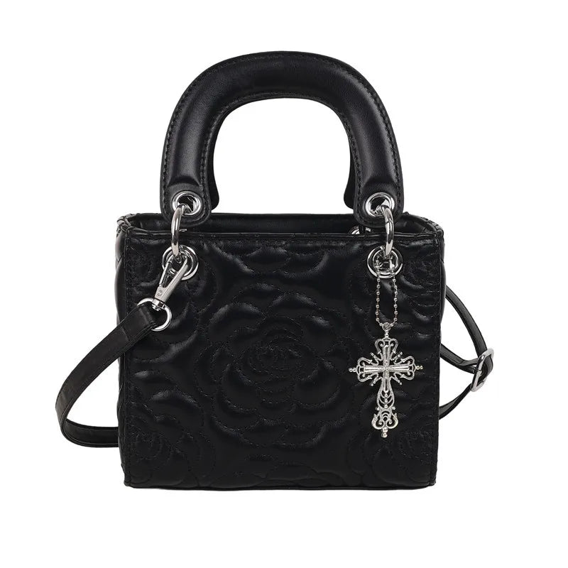 A fashionable handbag for ladies 2025072909